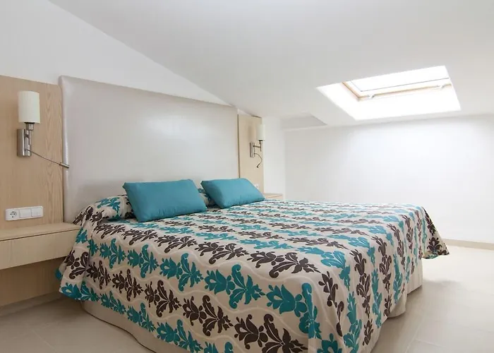 Hoposa Pollensamar Порт-де-Польєнса